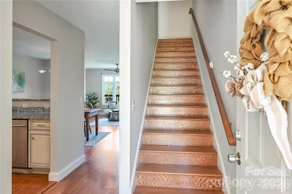 29 Rotunda Circle Asheville, NC 28806