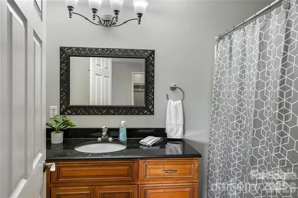 29 Rotunda Circle Asheville, NC 28806
