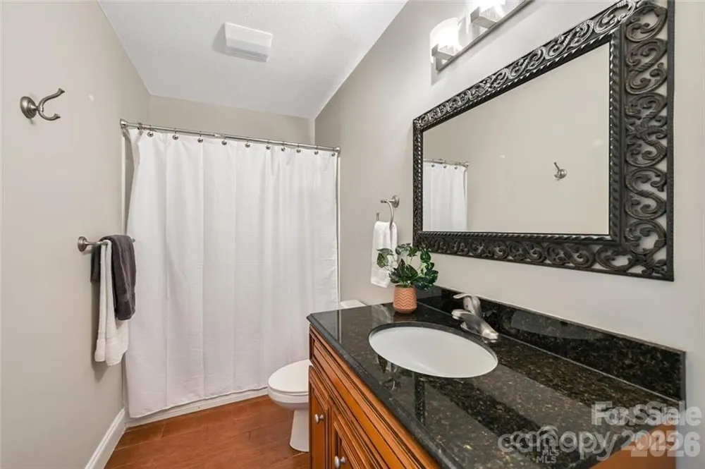 29 Rotunda Circle Asheville, NC 28806