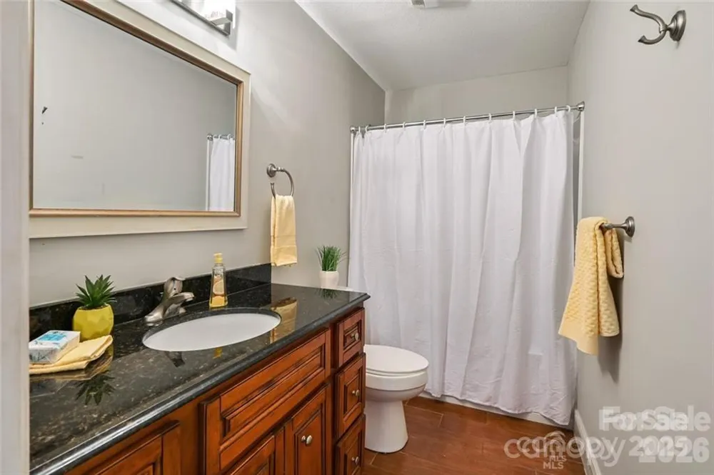 29 Rotunda Circle Asheville, NC 28806
