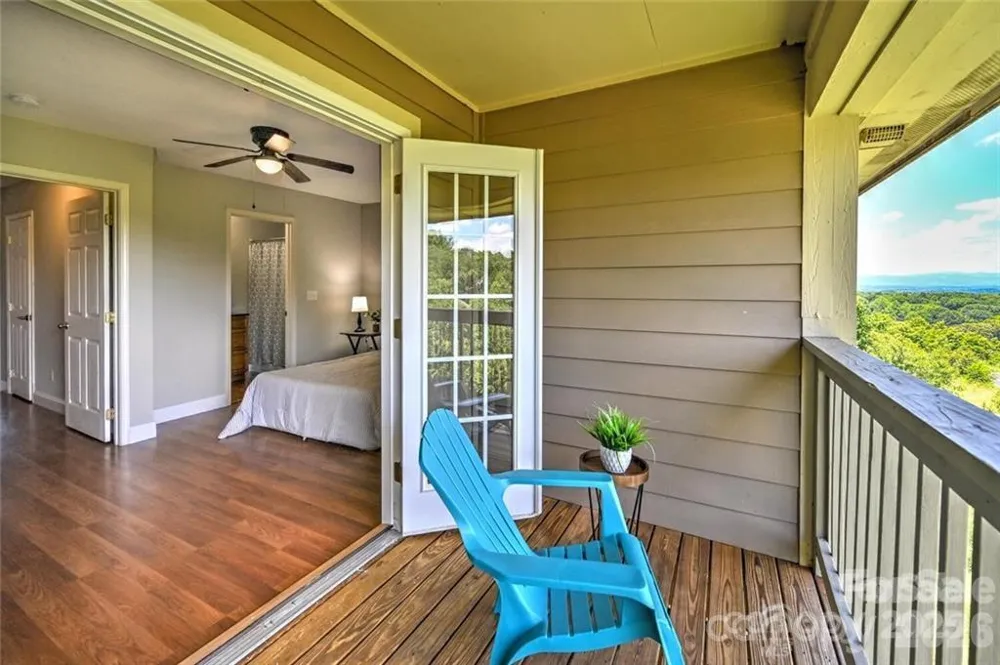 29 Rotunda Circle Asheville, NC 28806