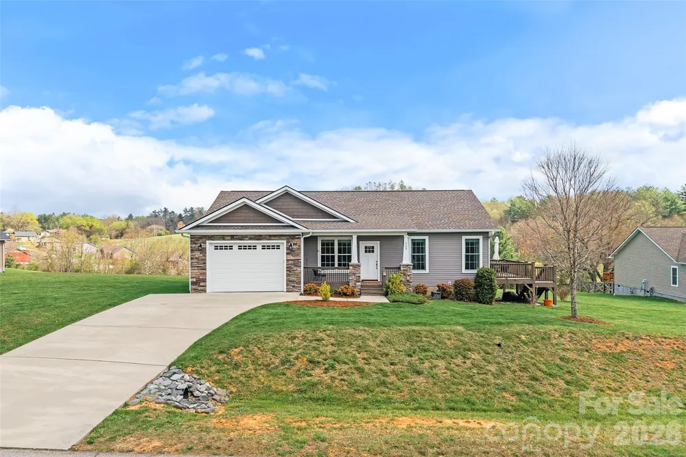 223 River Breeze Lane Etowah, NC 28729