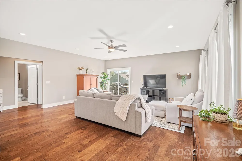 223 River Breeze Lane Etowah, NC 28729