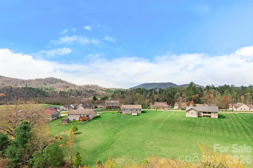 223 River Breeze Lane Etowah, NC 28729