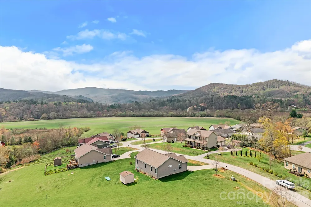 223 River Breeze Lane Etowah, NC 28729