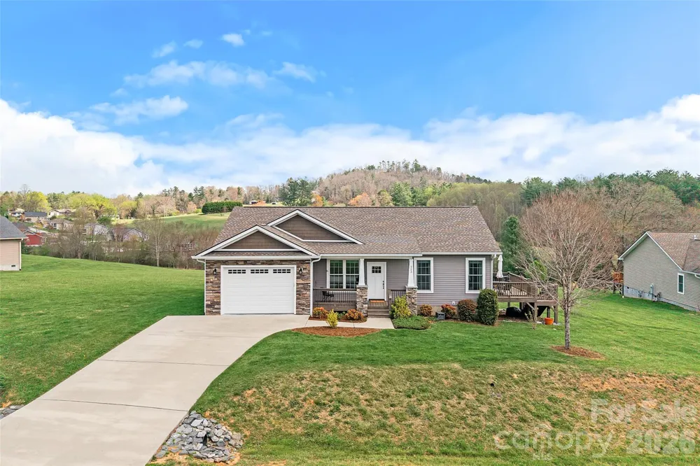 223 River Breeze Lane Etowah, NC 28729