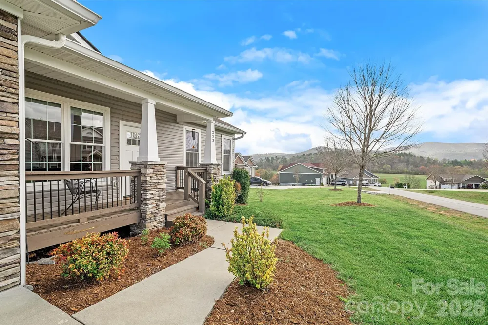 223 River Breeze Lane Etowah, NC 28729