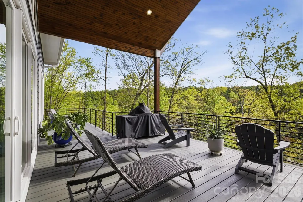 10 Otter Cove Court Nebo, NC 28761