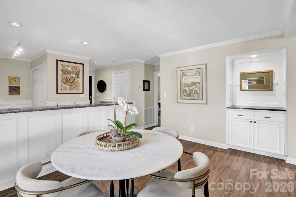 18009 Kings Point Drive #F Cornelius, NC 28031