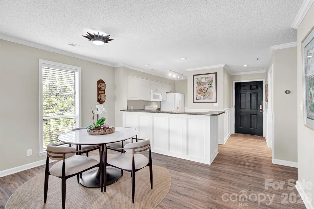 18009 Kings Point Drive #F Cornelius, NC 28031