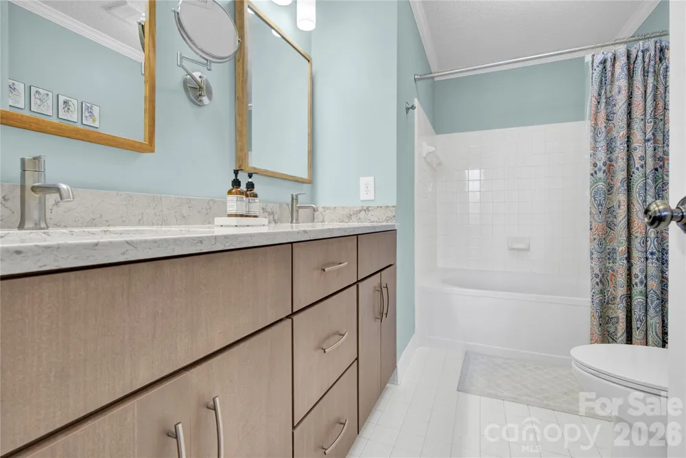18009 Kings Point Drive #F Cornelius, NC 28031
