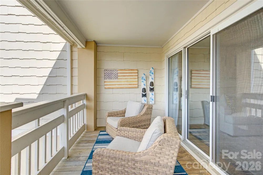 18009 Kings Point Drive #F Cornelius, NC 28031