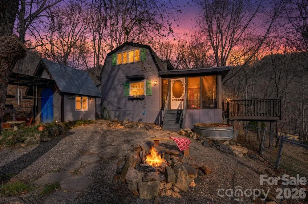 90 Davidson Gap Road Leicester, NC 28748