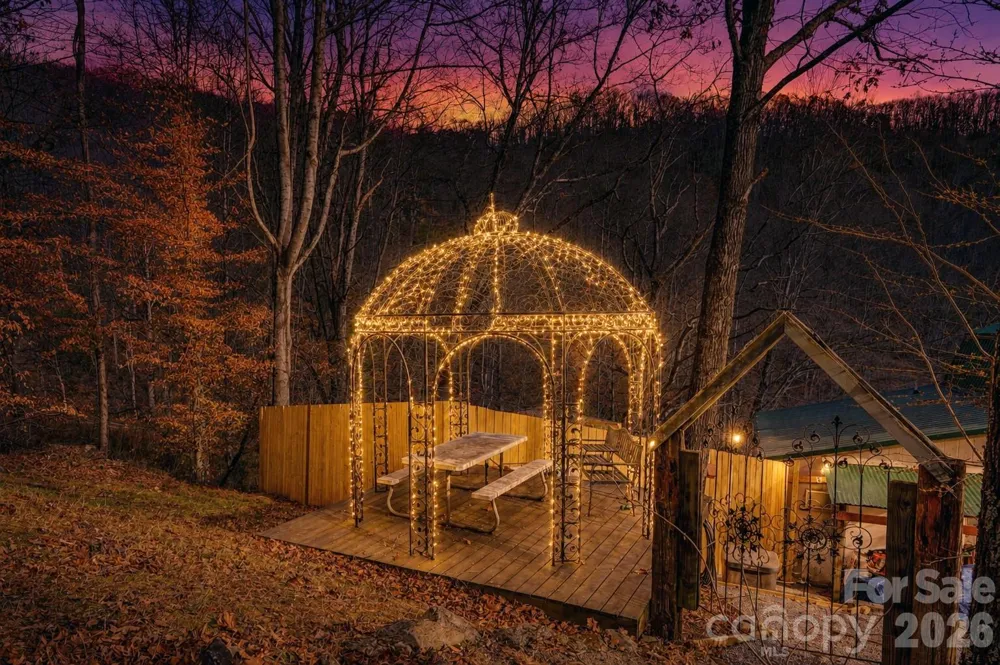 90 Davidson Gap Road Leicester, NC 28748