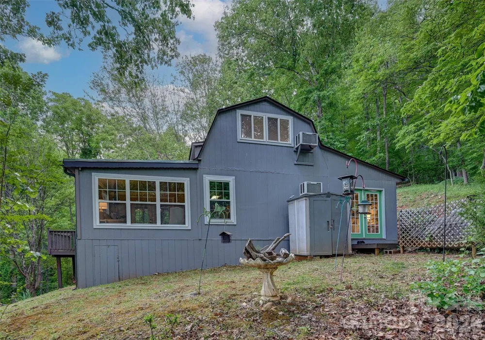 90 Davidson Gap Road Leicester, NC 28748