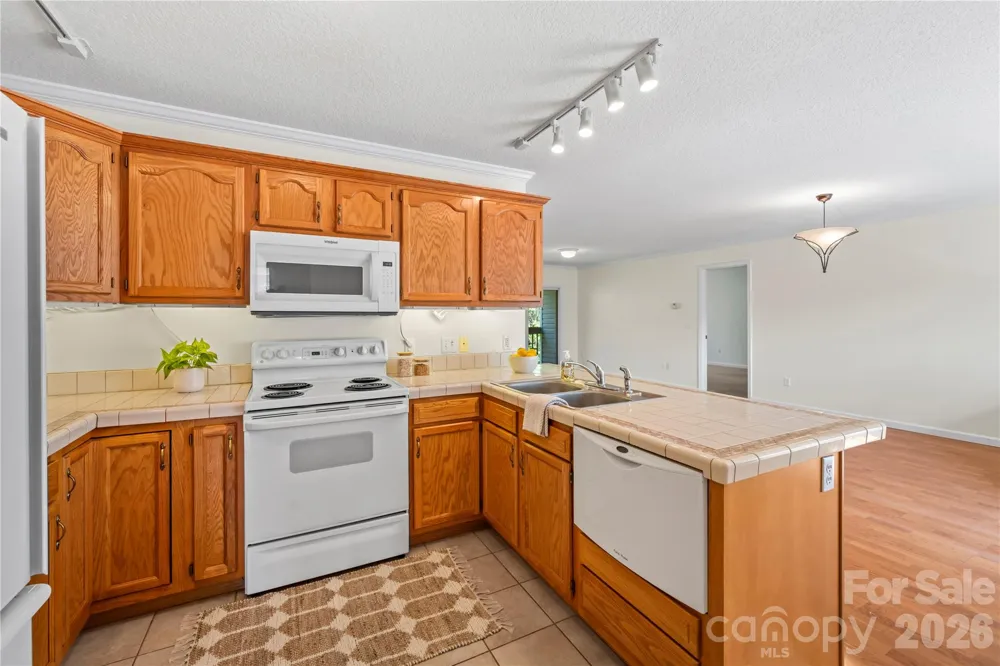 206 Waters Edge Drive Weaverville, NC 28787