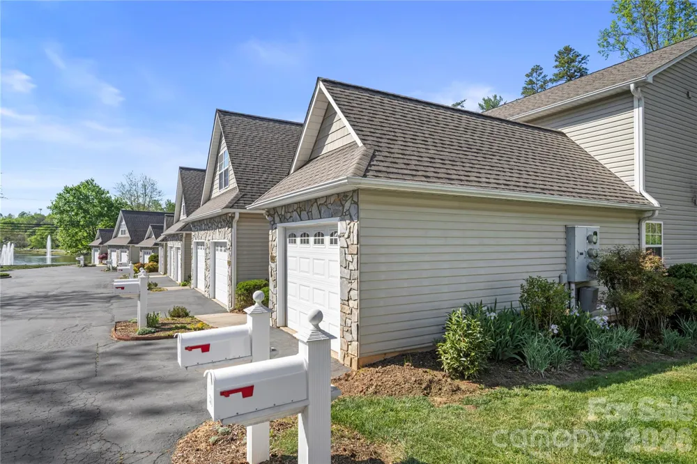 206 Waters Edge Drive Weaverville, NC 28787