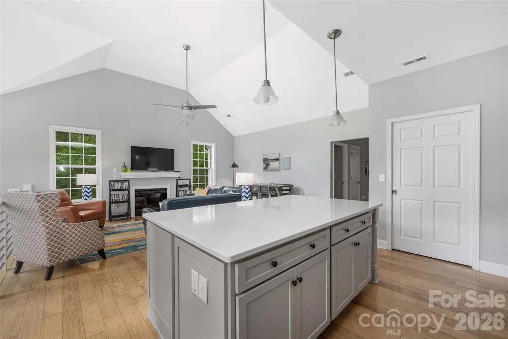 1325 Lytton Lane Catawba, NC 28609