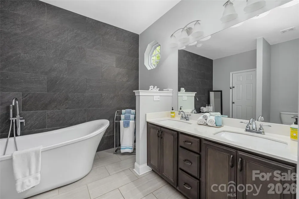 1325 Lytton Lane Catawba, NC 28609