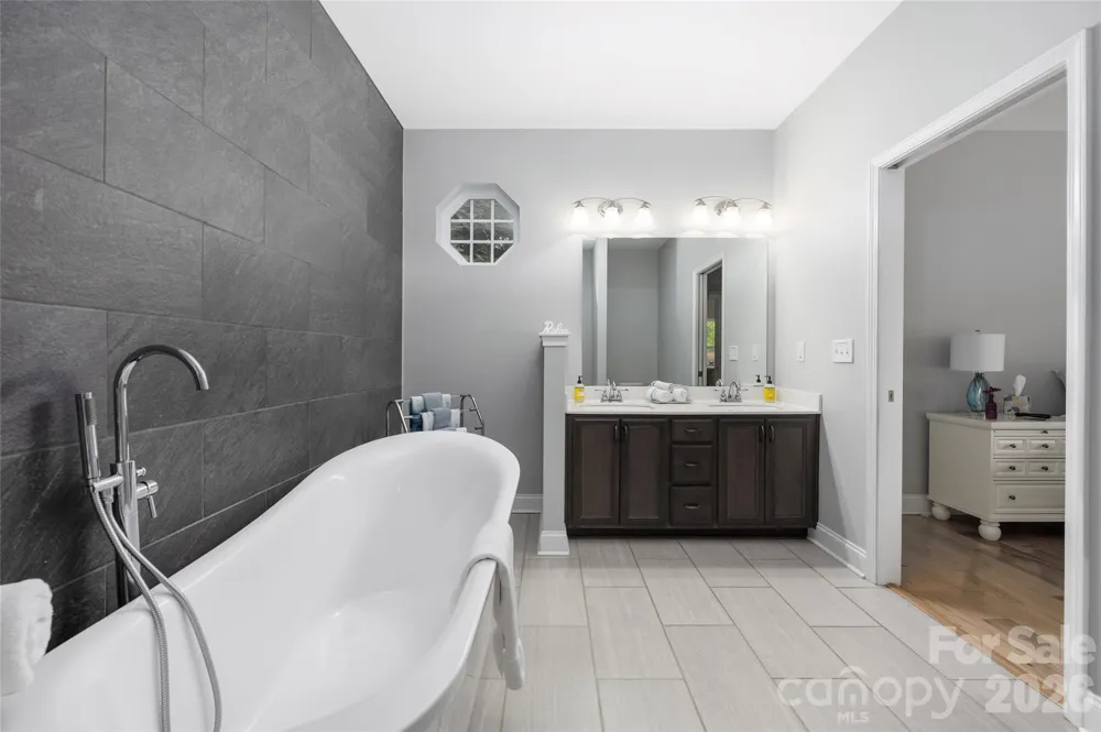 1325 Lytton Lane Catawba, NC 28609