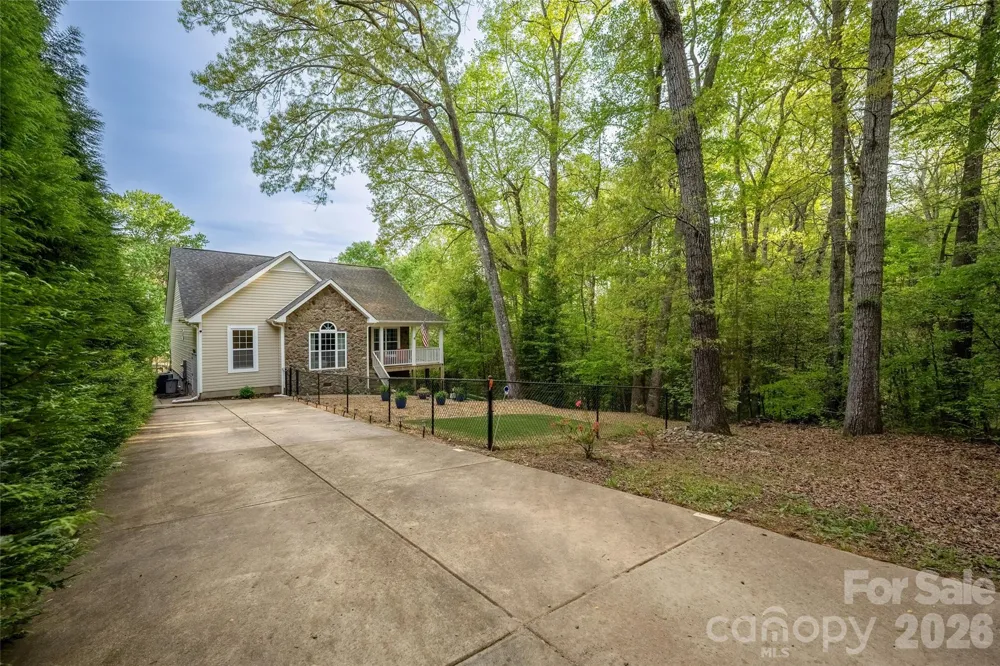 1325 Lytton Lane Catawba, NC 28609