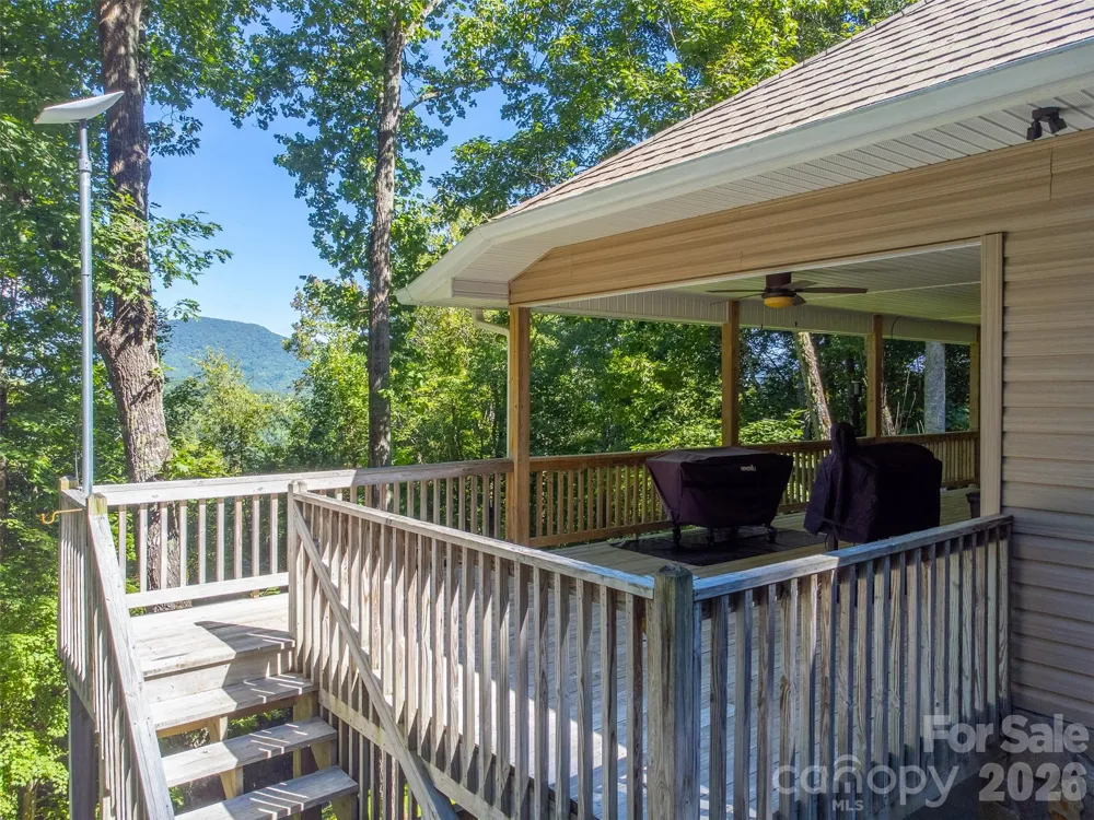 1838 Coman Road Franklin, NC 28734