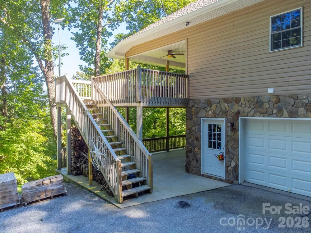 1838 Coman Road Franklin, NC 28734