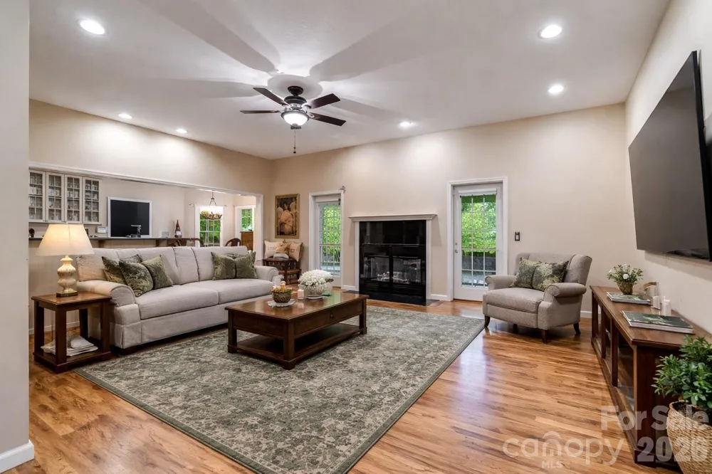 1838 Coman Road Franklin, NC 28734