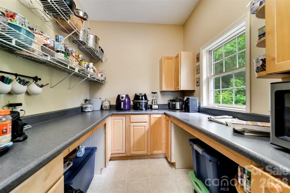 1838 Coman Road Franklin, NC 28734