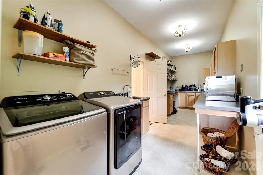 1838 Coman Road Franklin, NC 28734