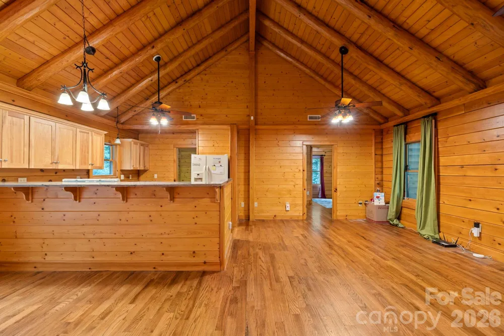 266 Rhododendron Drive Saluda, NC 28773