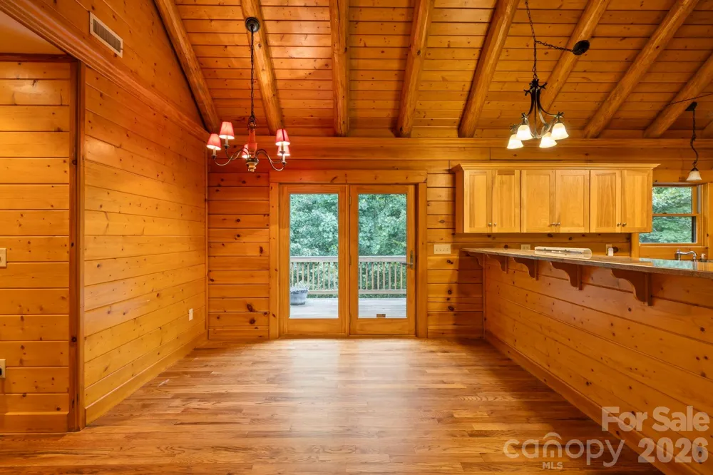266 Rhododendron Drive Saluda, NC 28773