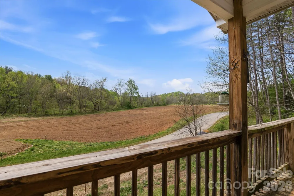 26 Brigman Road Weaverville, NC 28787