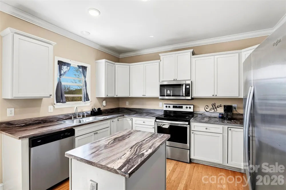26 Brigman Road Weaverville, NC 28787