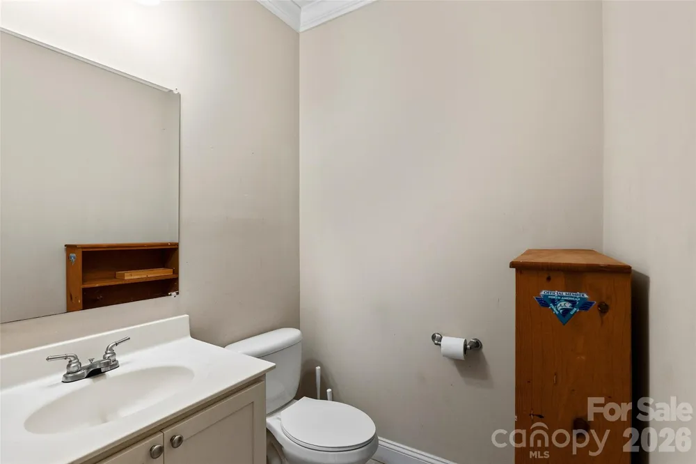 26 Brigman Road Weaverville, NC 28787