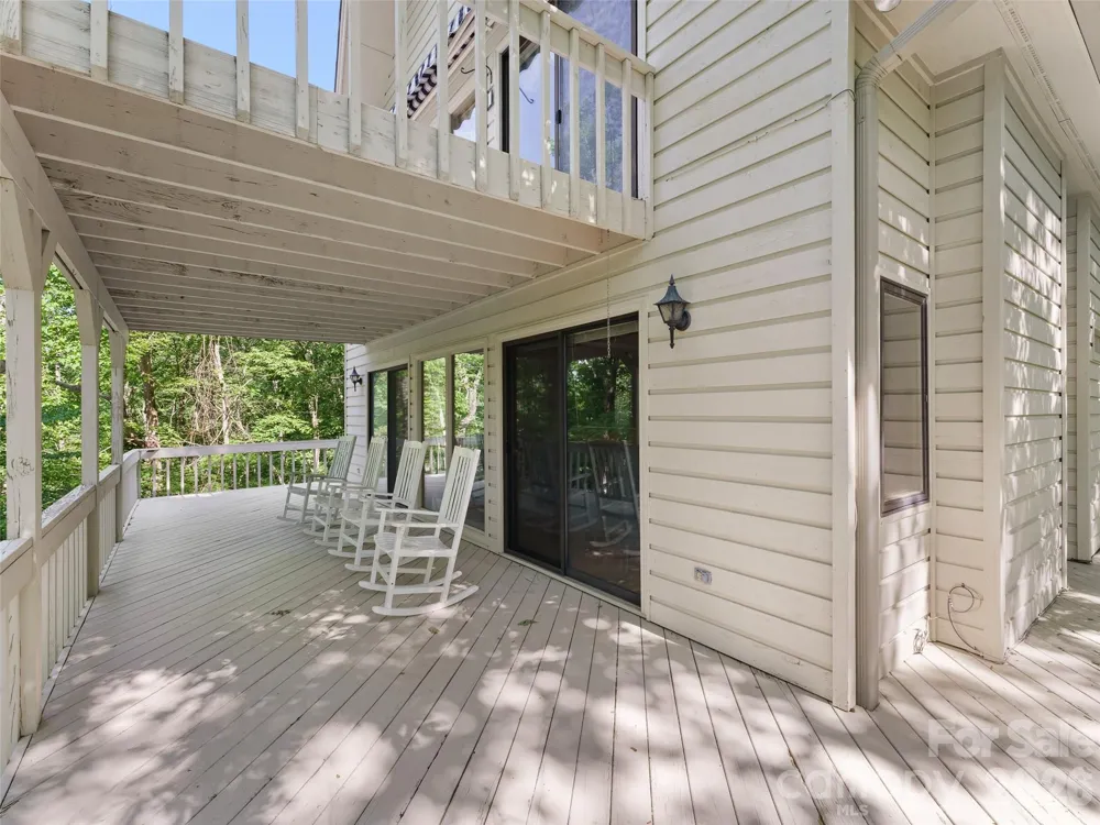 43 Hungryneck Hollow Lane Saluda, NC 28773
