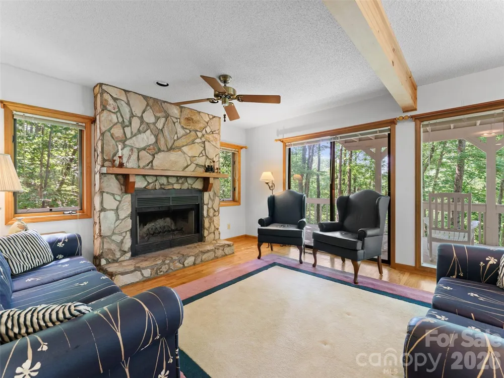 43 Hungryneck Hollow Lane Saluda, NC 28773
