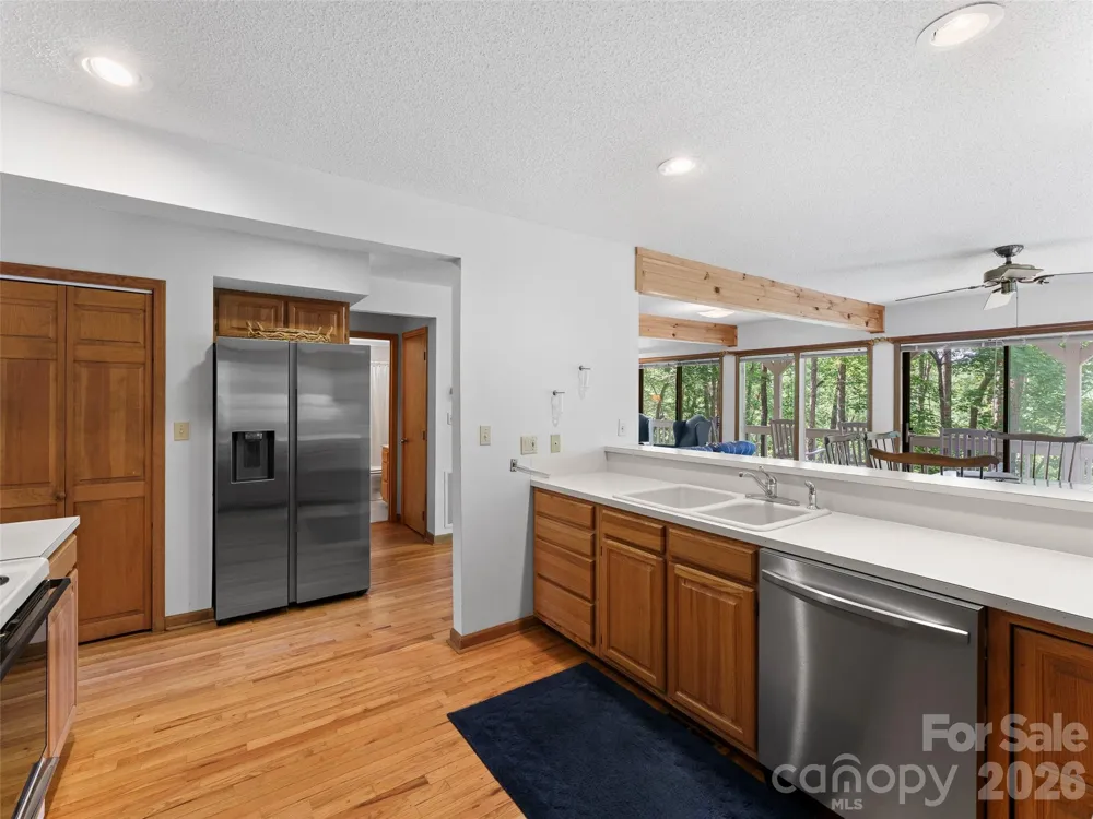 43 Hungryneck Hollow Lane Saluda, NC 28773