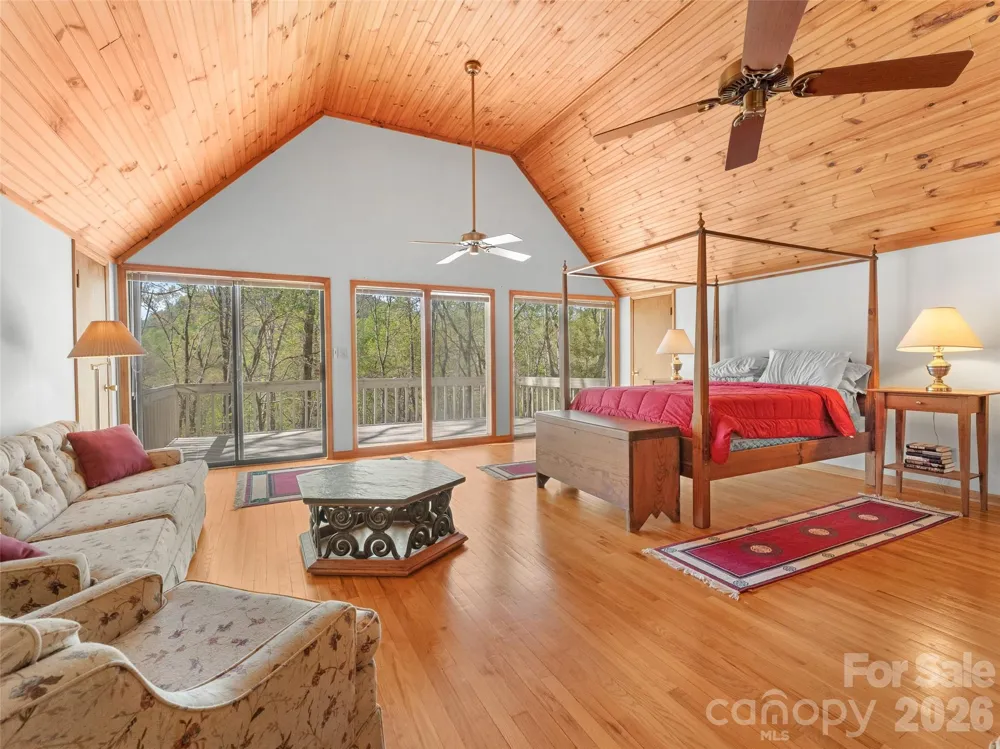 43 Hungryneck Hollow Lane Saluda, NC 28773