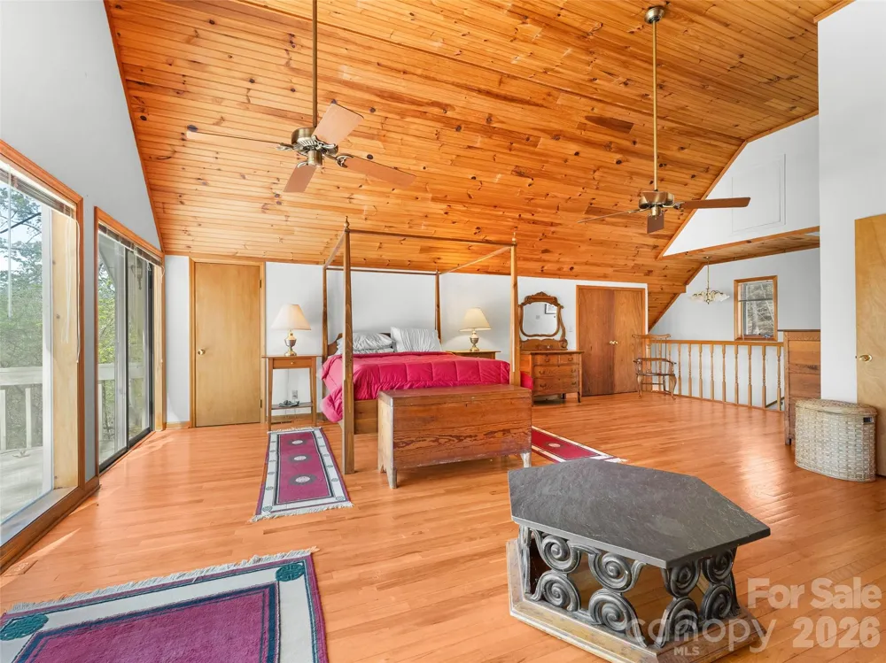 43 Hungryneck Hollow Lane Saluda, NC 28773