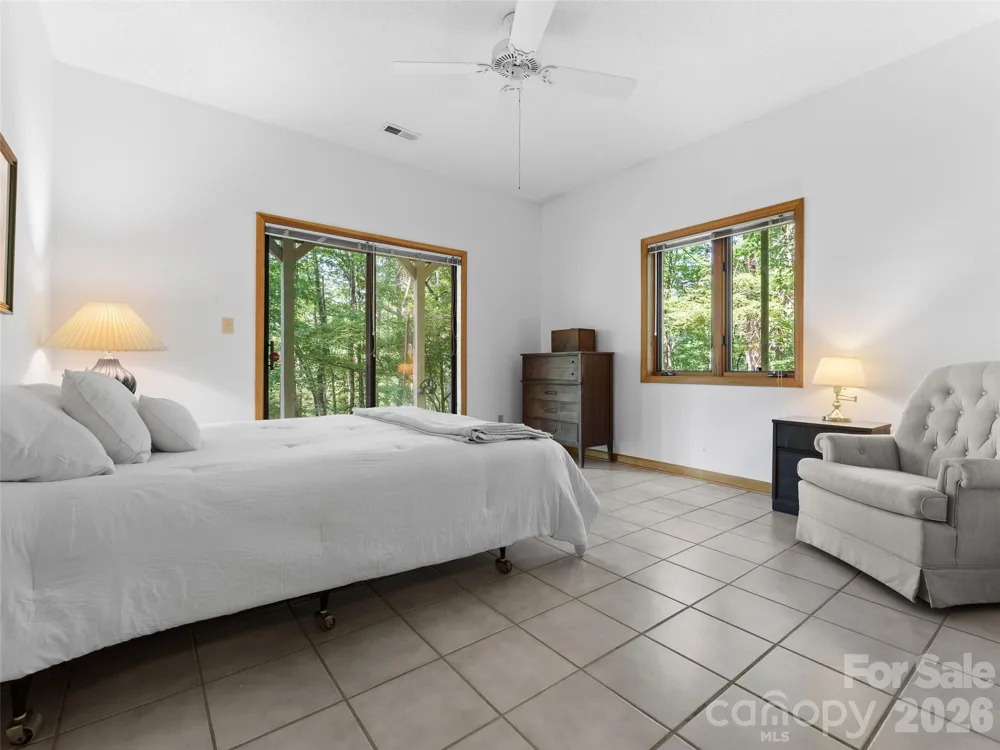 43 Hungryneck Hollow Lane Saluda, NC 28773
