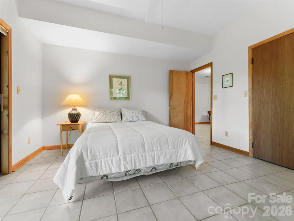 43 Hungryneck Hollow Lane Saluda, NC 28773
