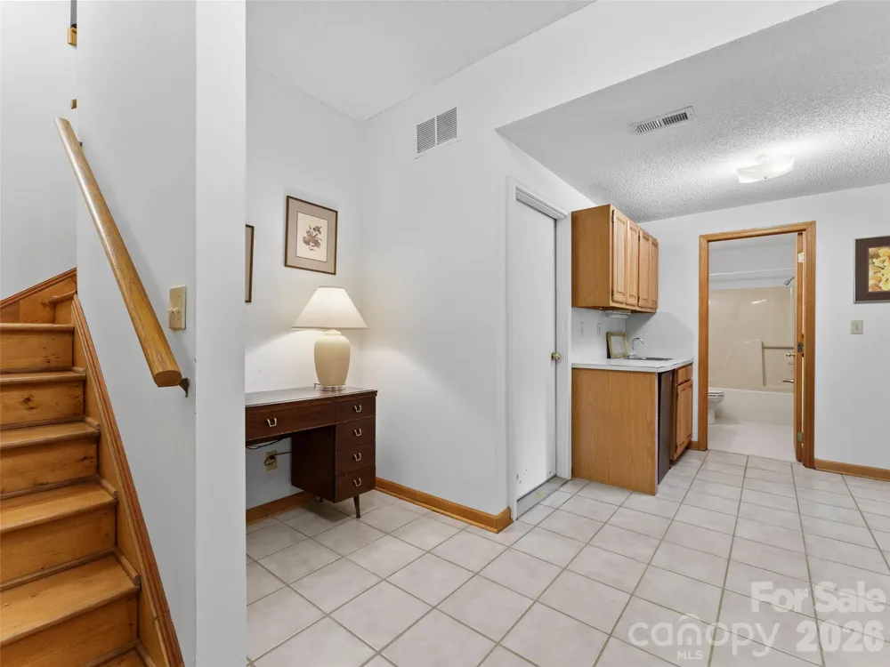 43 Hungryneck Hollow Lane Saluda, NC 28773