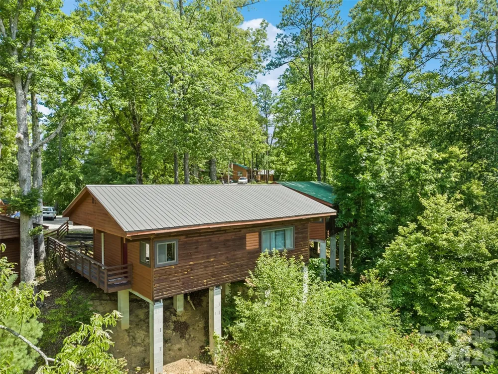 299 Blue Ridge Parkway Bryson City, NC 28713