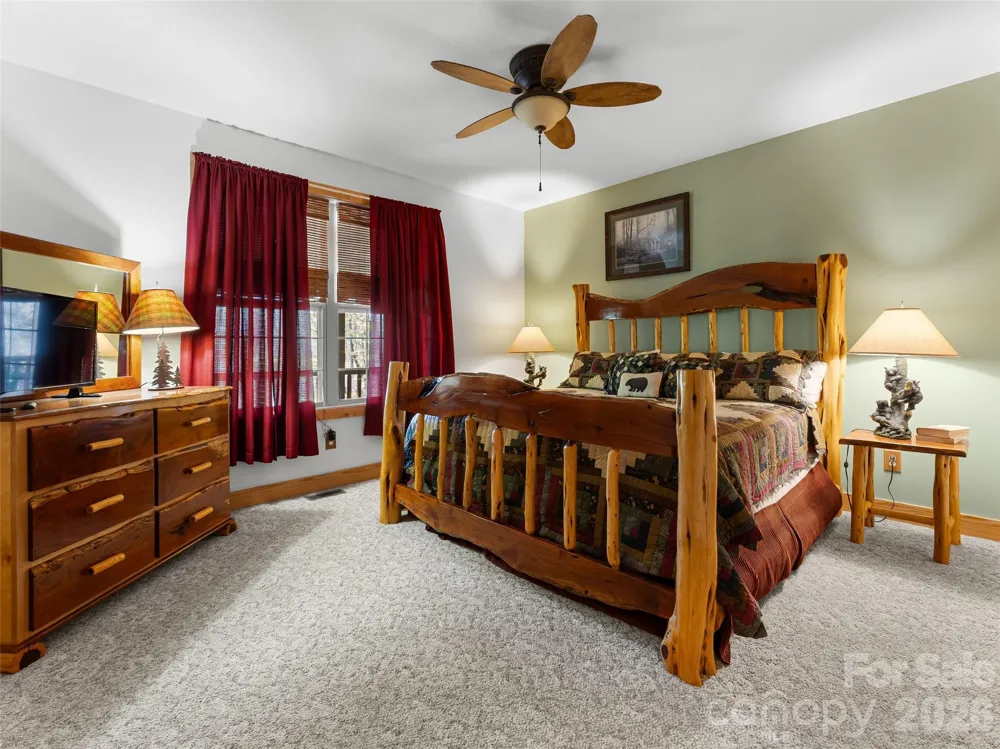 462 Deep Woods Lane Saluda, NC 28773