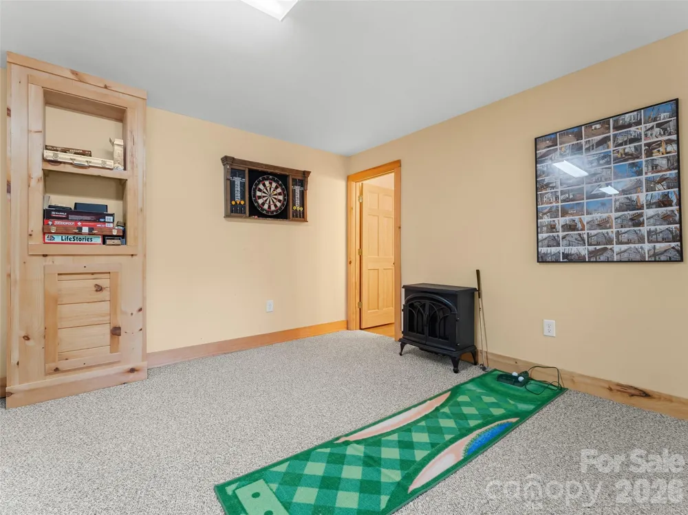 462 Deep Woods Lane Saluda, NC 28773
