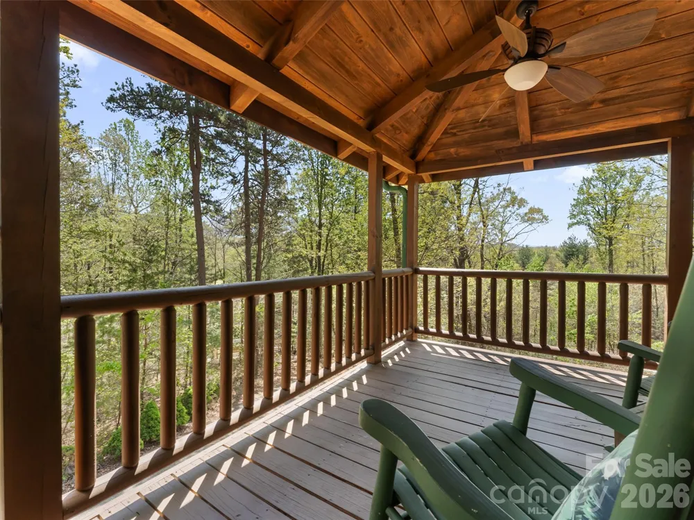 462 Deep Woods Lane Saluda, NC 28773