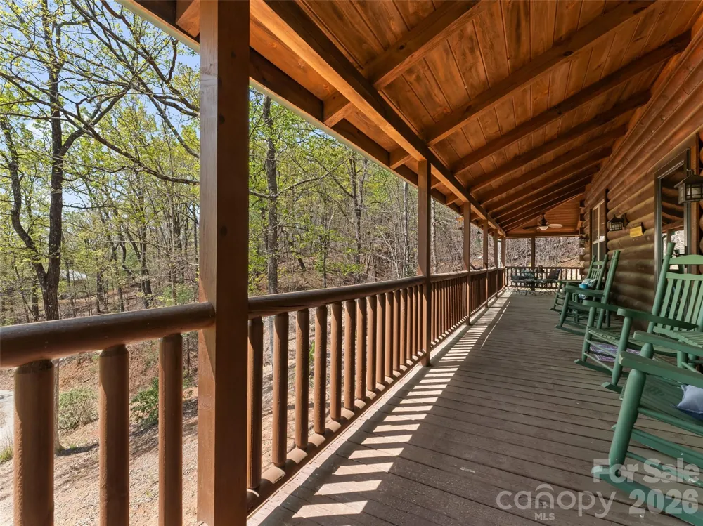 462 Deep Woods Lane Saluda, NC 28773