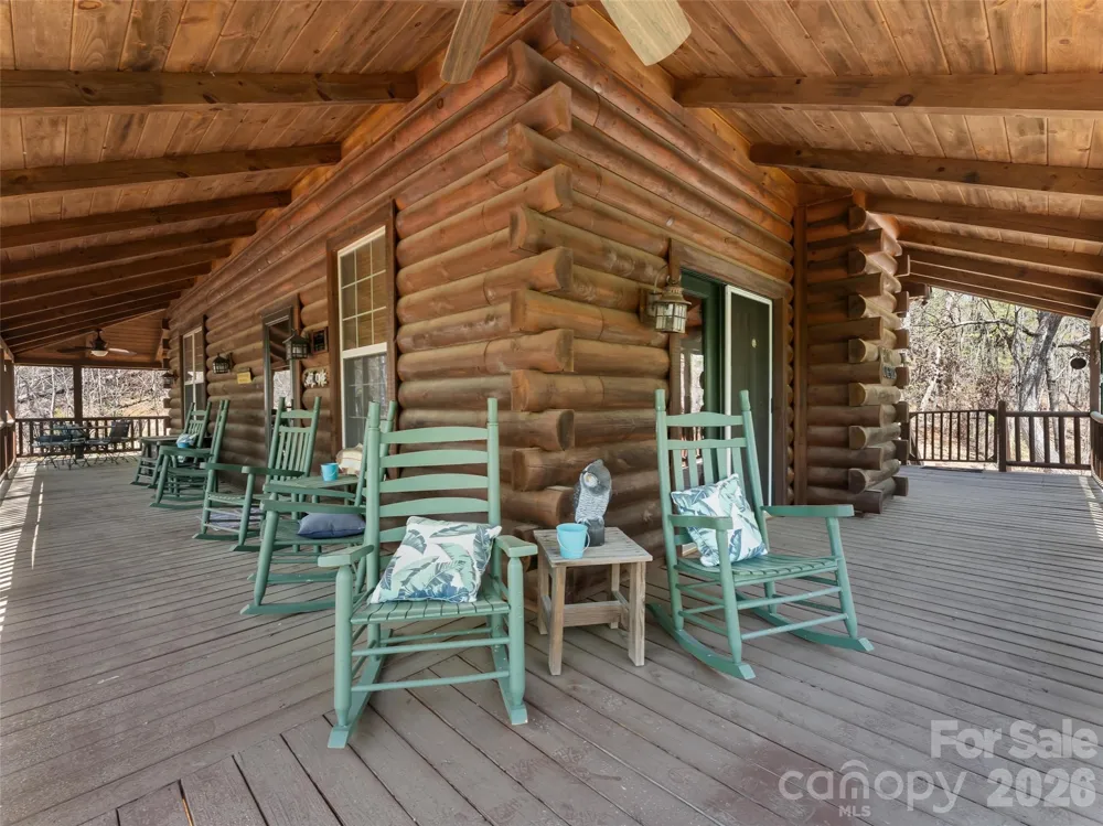 462 Deep Woods Lane Saluda, NC 28773
