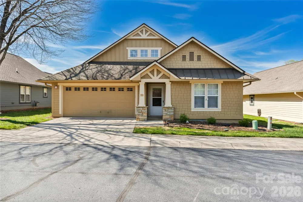 47 Barn Owl Way Hendersonville, NC 28792